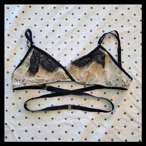 🆕️ Brand New Only Hearts "Naughty Knickers" Wrap Around Bralette - Picture 2 of 5